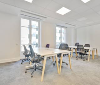 Bureau privé 35 m² 8 postes Coworking Rue de Londres Paris 75009 - photo 1